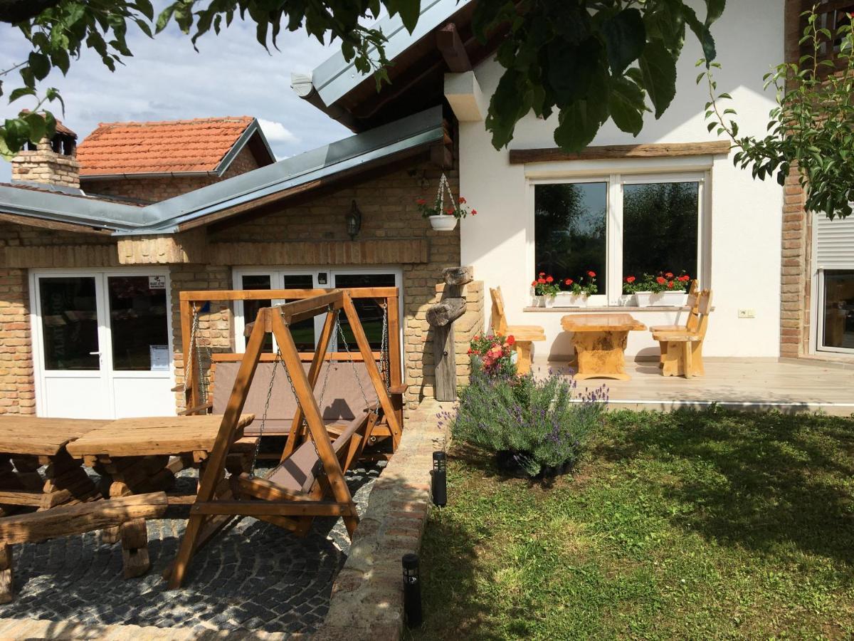 Matanovi Dvori Slavonski Brod Exterior foto