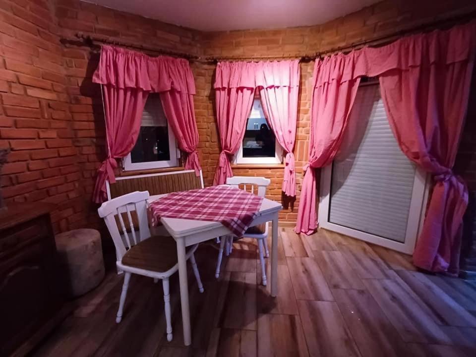 Matanovi Dvori Slavonski Brod Exterior foto