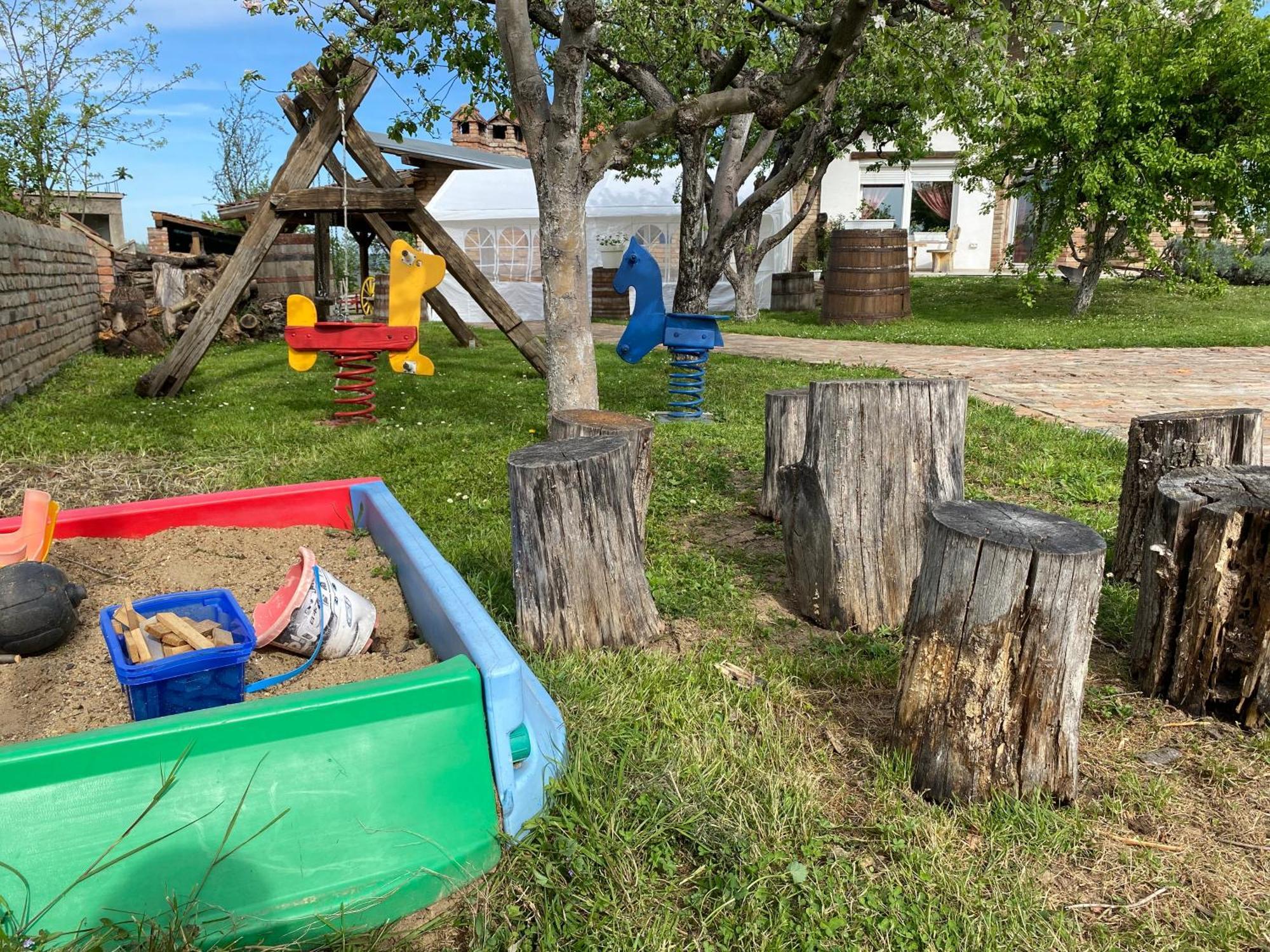 Matanovi Dvori Slavonski Brod Exterior foto