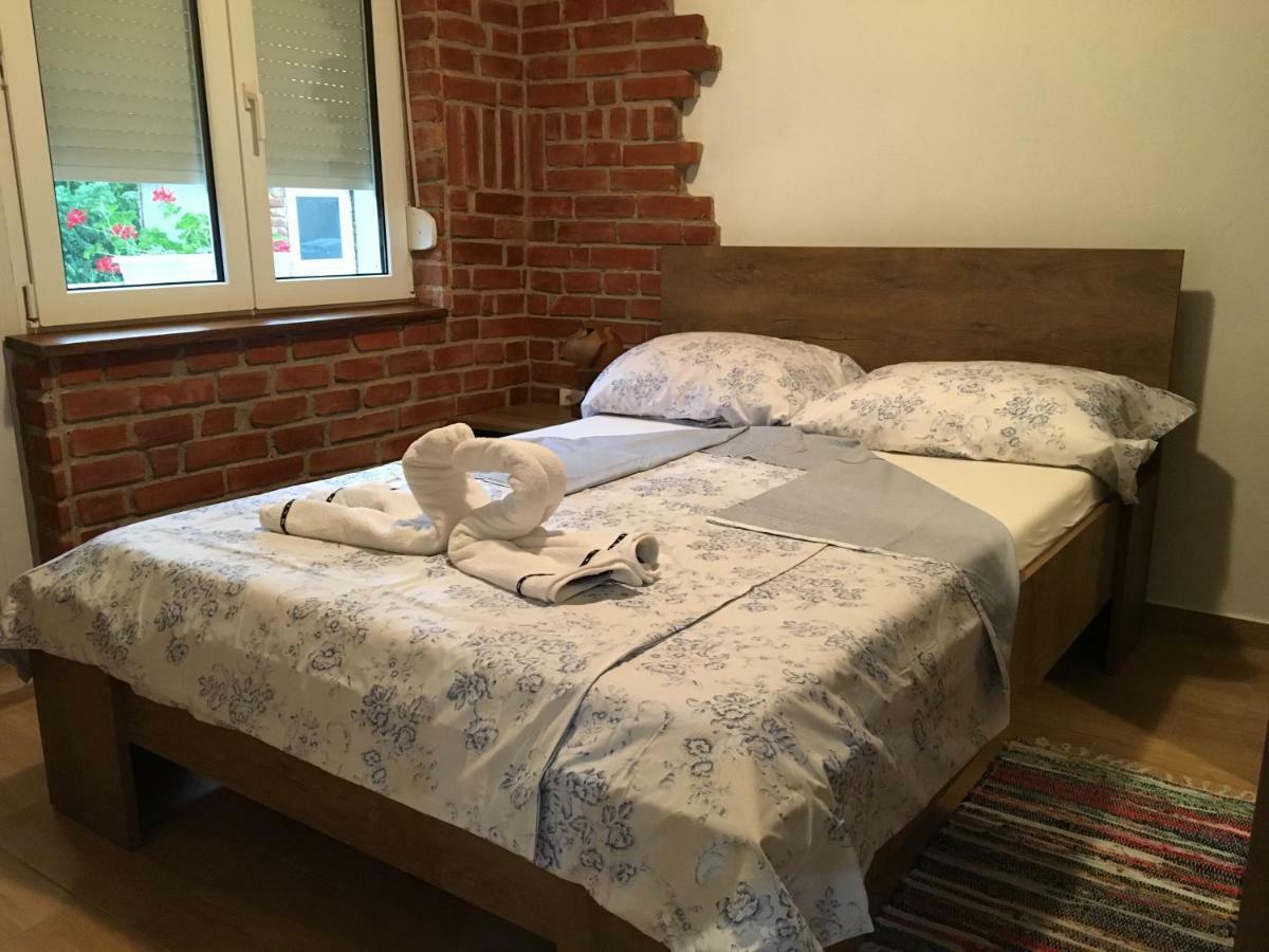 Matanovi Dvori Slavonski Brod Exterior foto