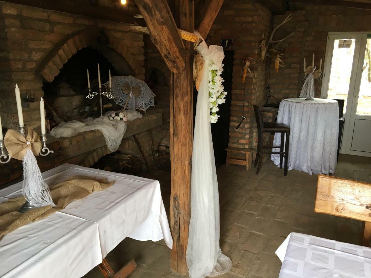 Matanovi Dvori Slavonski Brod Exterior foto