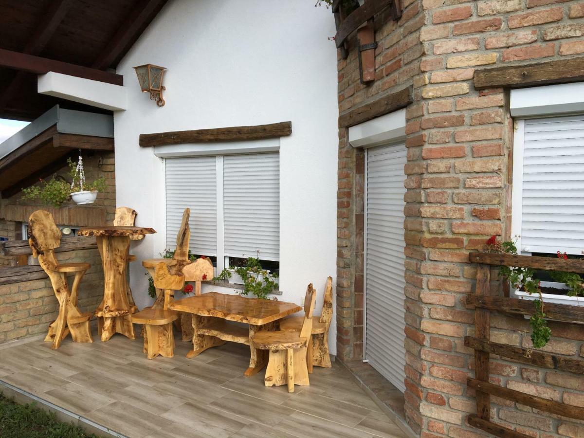 Matanovi Dvori Slavonski Brod Exterior foto